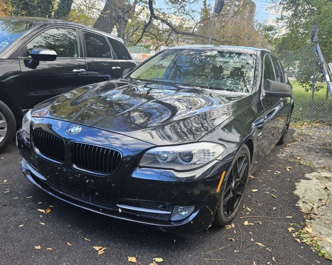 Sedan in White Plains, NY, United States 1 - 14943043