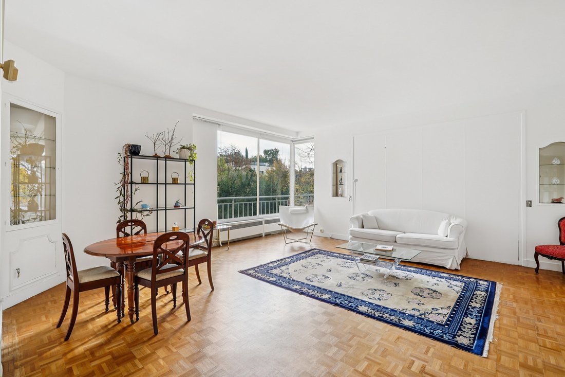 Apartment in Saint James-Général Koenig, Neuilly-sur-Seine, France 3 - 16580277