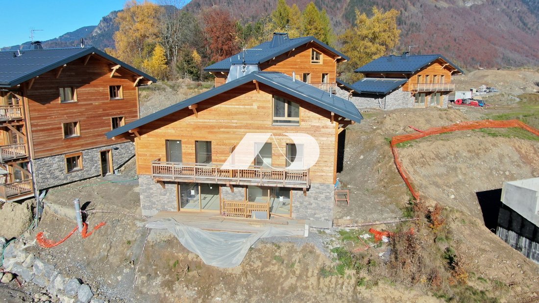 Chalet in Morzine, Auvergne-Rhône-Alpes, France 1 - 12840806