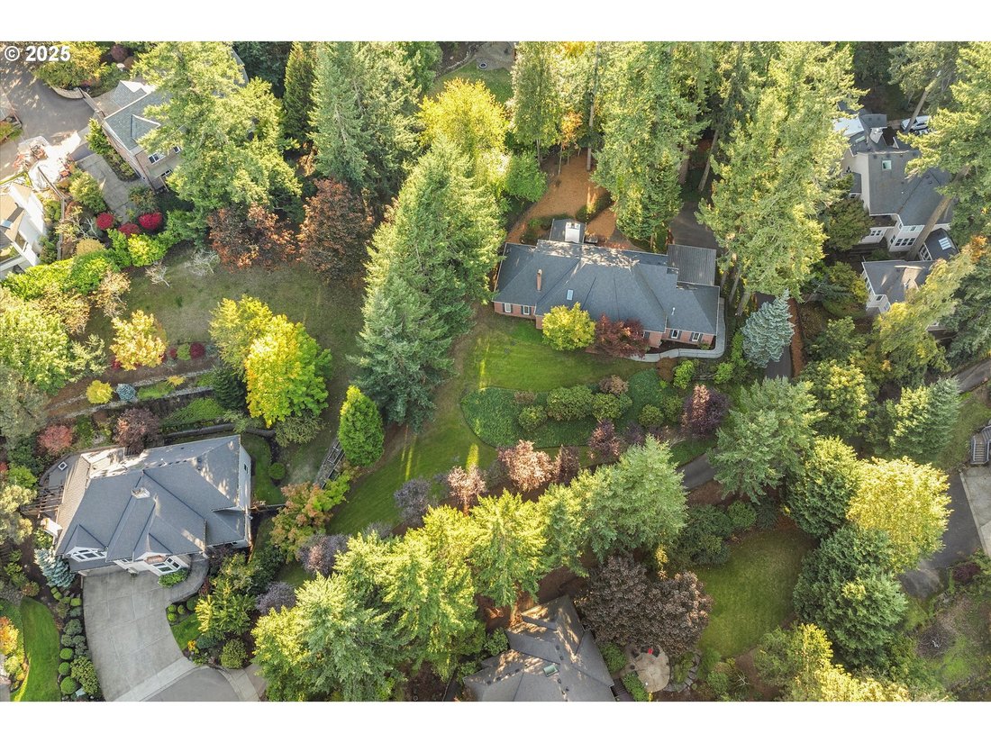 House in Lake Oswego, Oregon, United States 5 - 16570080