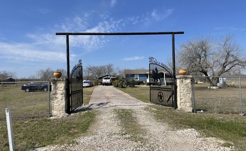 House in Coupland, Texas, United States 1