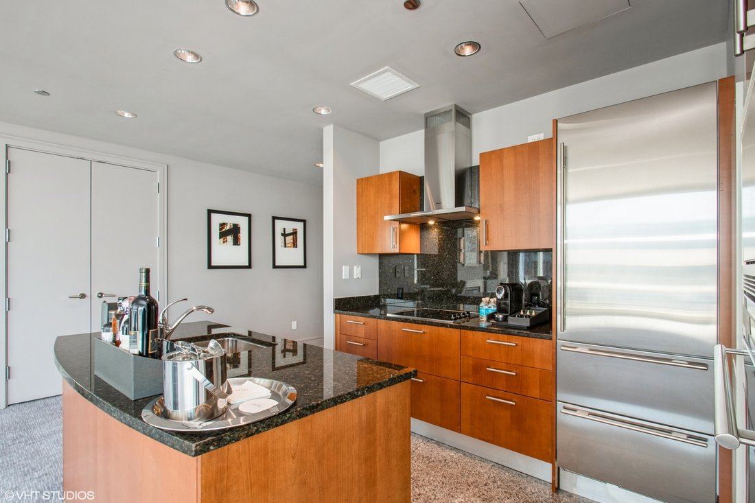 Condo in Chicago, Illinois, United States 4 - 16586820