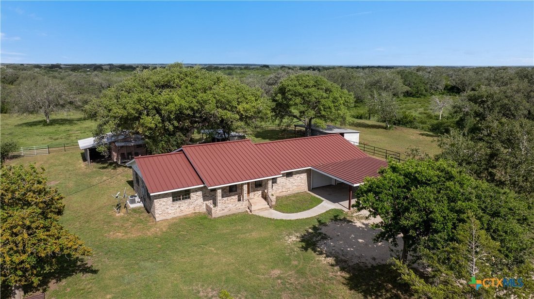 House in Goliad, Texas, United States 5 - 16584854