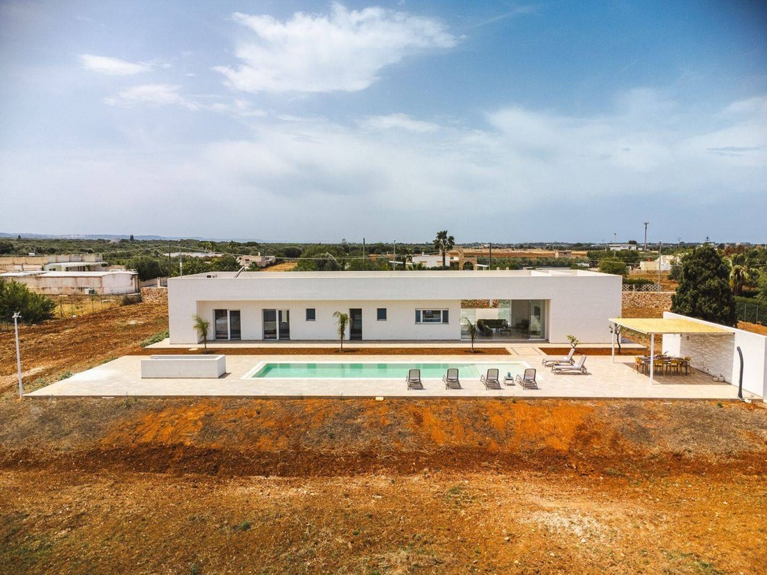 Villa in Carovigno, Apulia, Italy 2 - 16581951