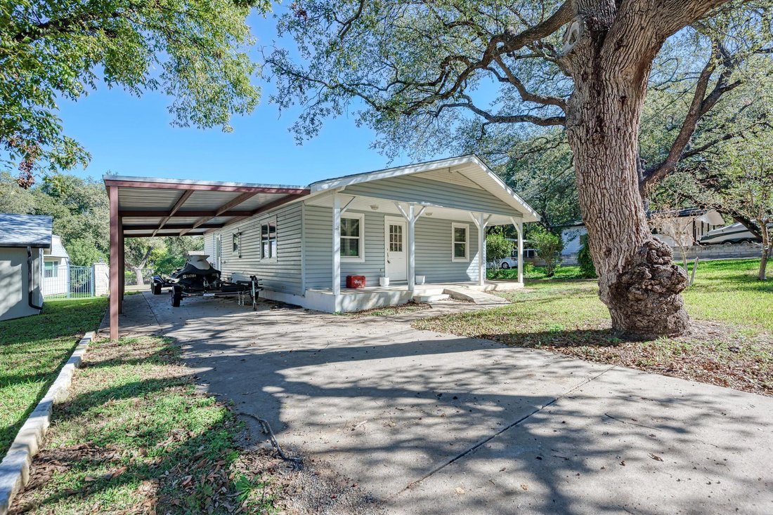 House in Kingsland, Texas, United States 2 - 16602820