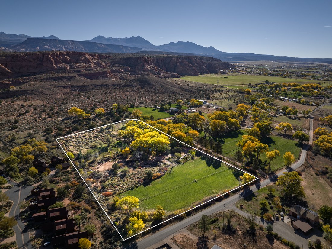 House in Moab, Utah, United States 3 - 16592710