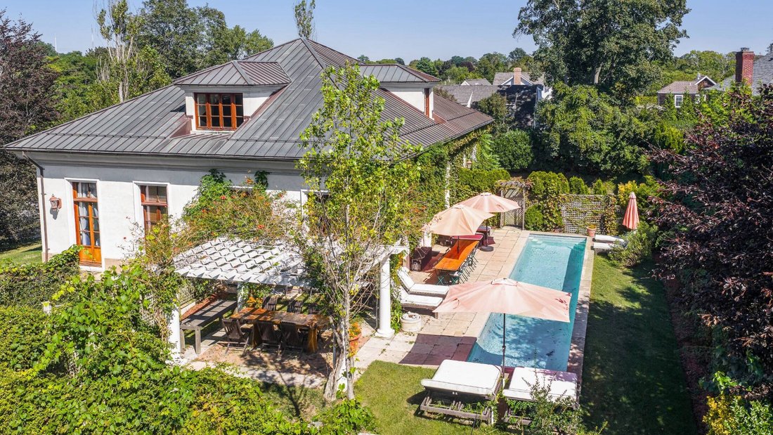 House in Southampton, New York, United States 1 - 15450215