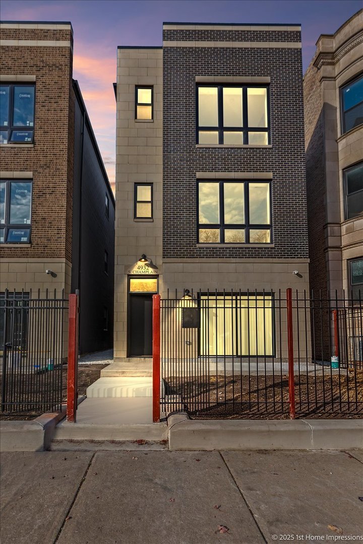 House in Chicago, Illinois, United States 2 - 16582869