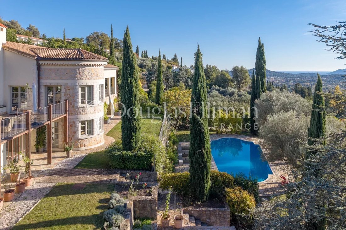 Villa in Valbonne, Provence-Alpes-Côte d'Azur, France 1 - 16582122