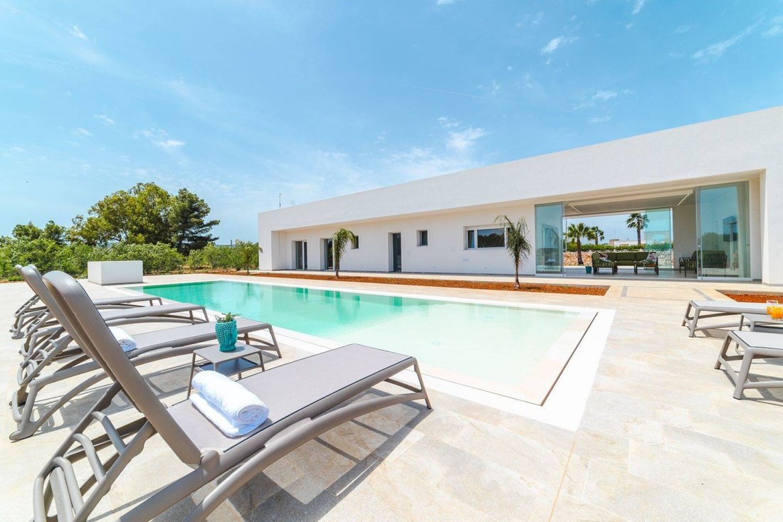 Villa in Carovigno, Apulia, Italy 4 - 16581951