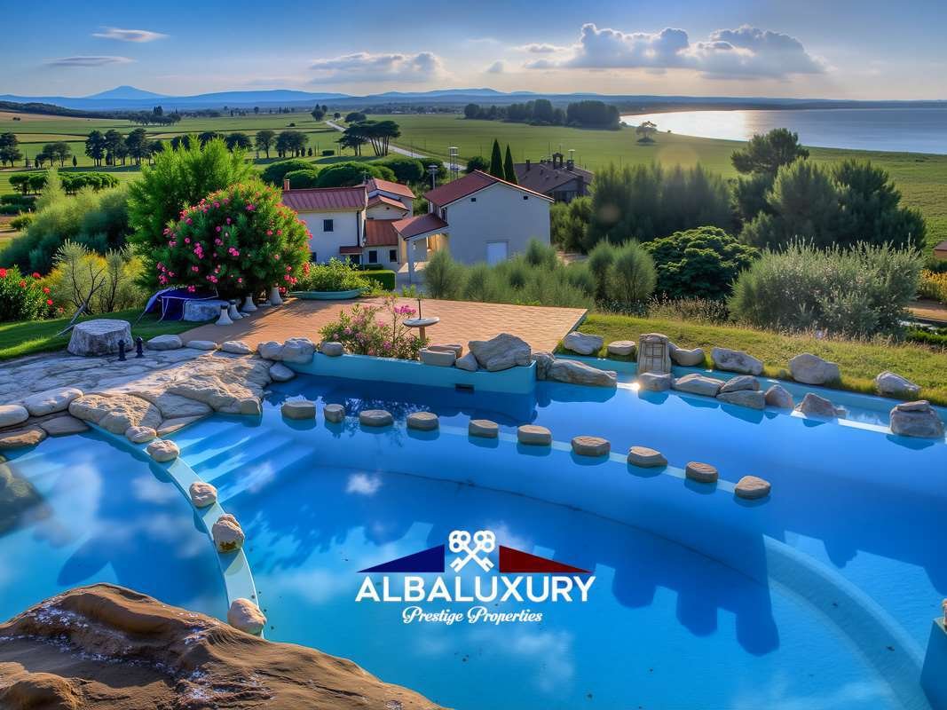 Villa in Panicale, Umbria, Italy 2 - 15347501