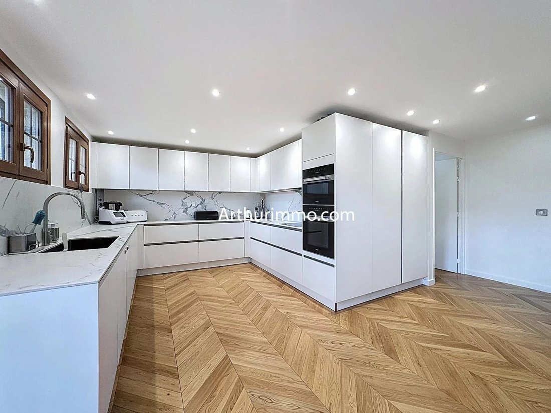 Maison à Sucy-en-Brie, Île-de-France, France 4 - 16602828