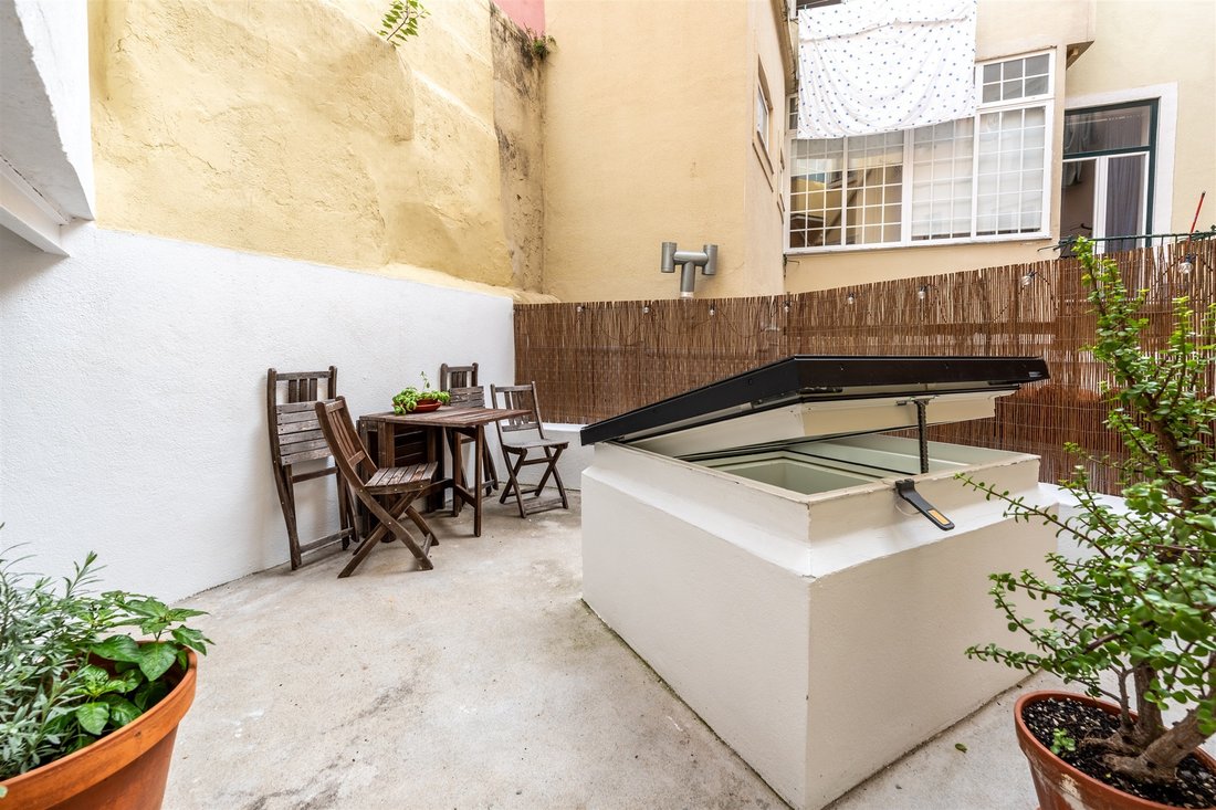 Apartment in Misericordia, Lisbon, Portugal 4 - 16597216