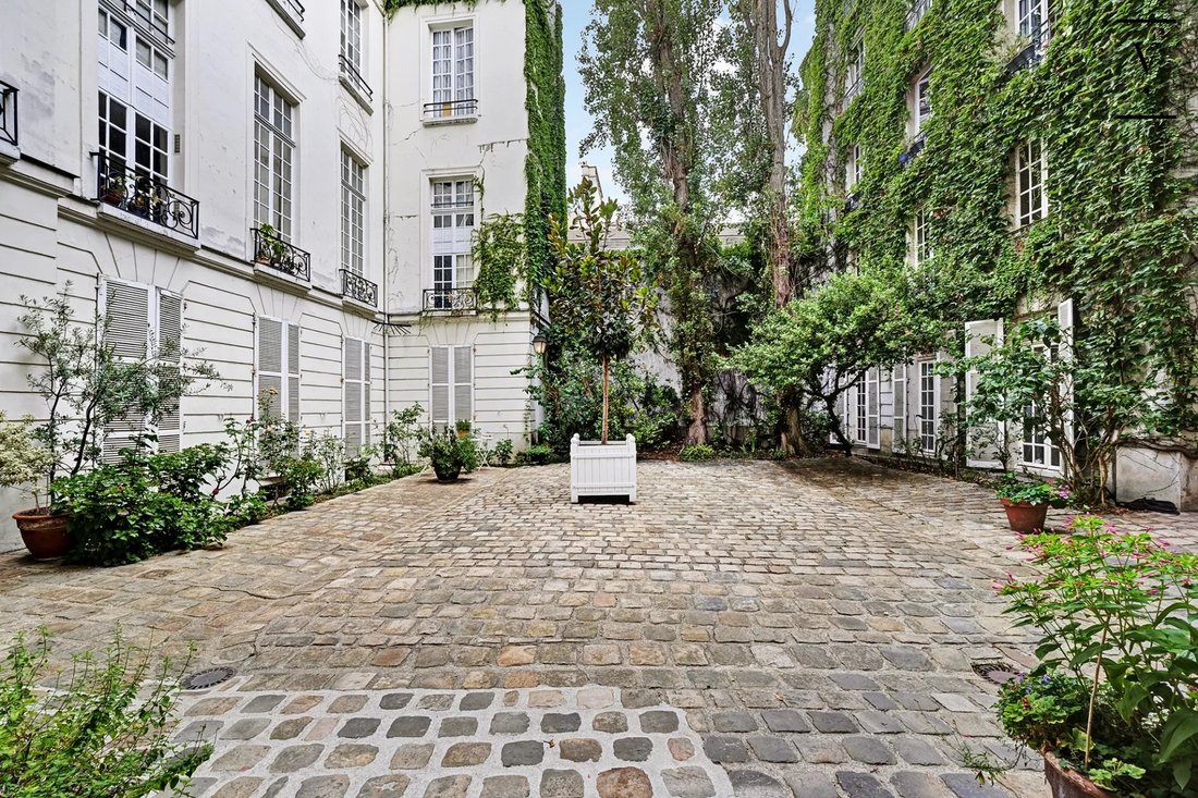 Apartment in Paris 4e Arrondissement, Paris, France 3 - 15946133