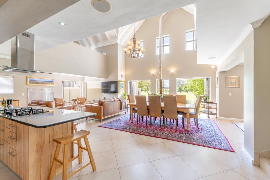 House in Paarl, Western Cape, South Africa 4 - 16583897
