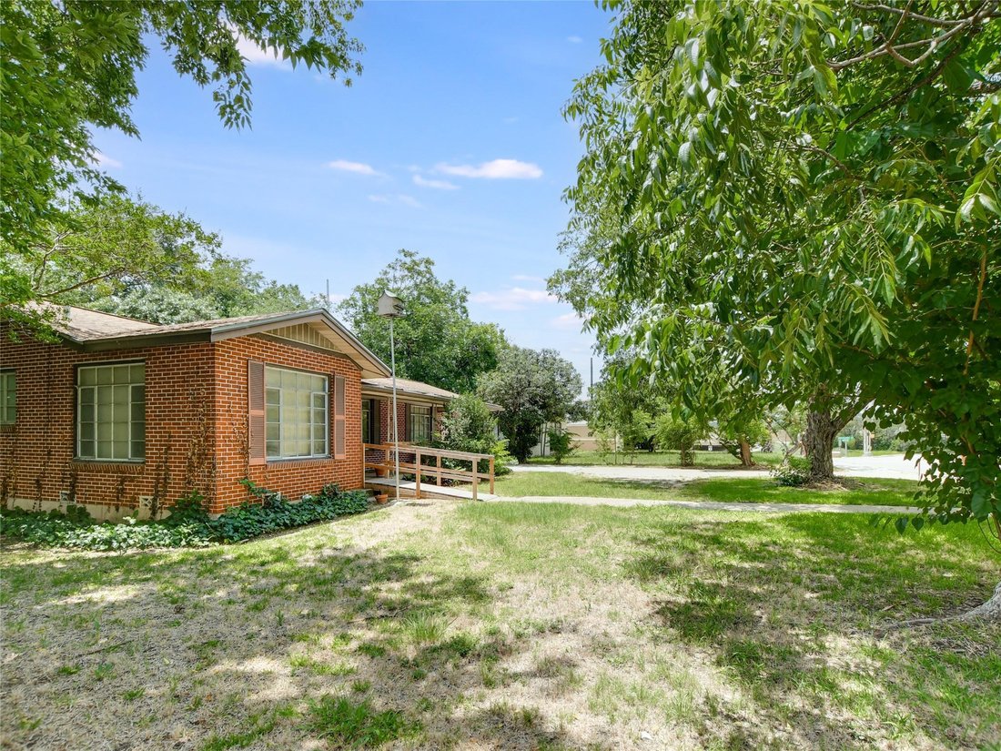 House in Austin, Texas, United States 3 - 16589602