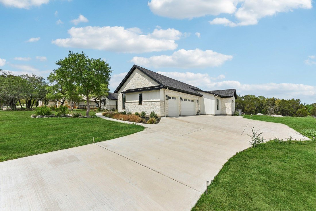 House in Spicewood, Texas, United States 2 - 16590492