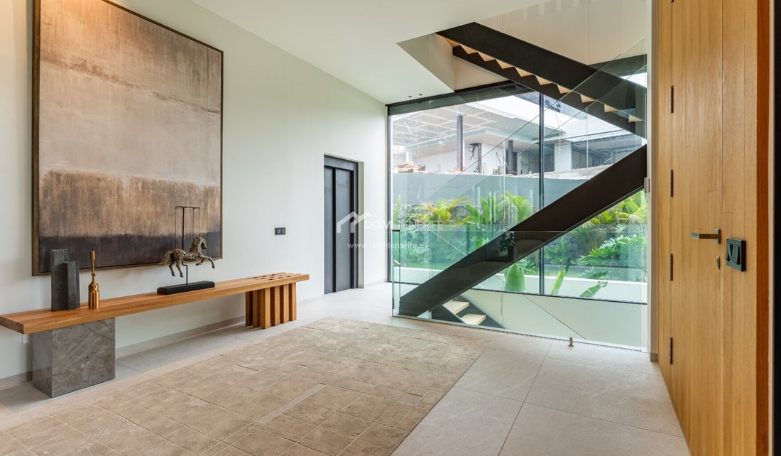 Villa in Guia de Isora, Canary Islands, Spain 1 - 16583576