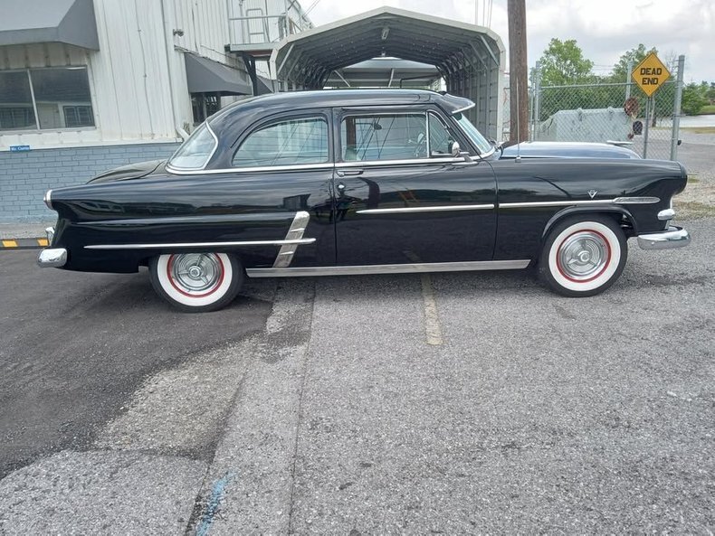 Coupe in Glendale, United States 2 - 16597657