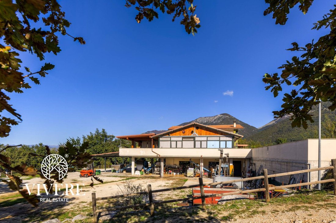 Farm Ranch in San Donato Val di Comino, Lazio, Italy 3 - 16596239
