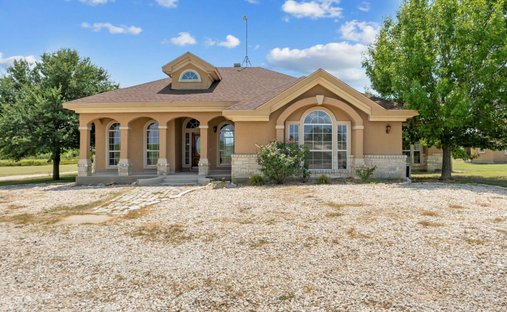 House in Coupland, Texas, United States 1