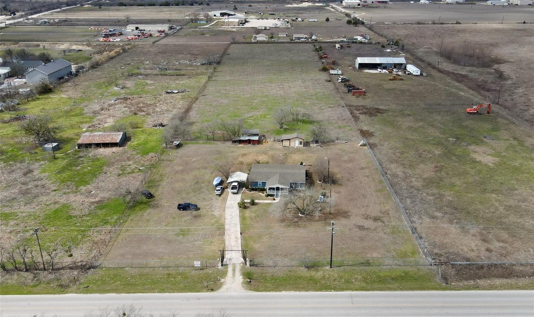 House in Coupland, Texas, United States 5 - 16591083