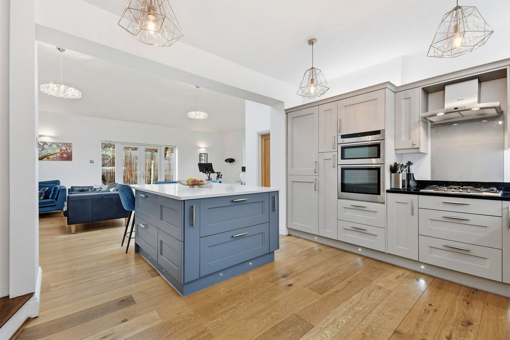 House in Ramsden Heath, England 1 - 16602822