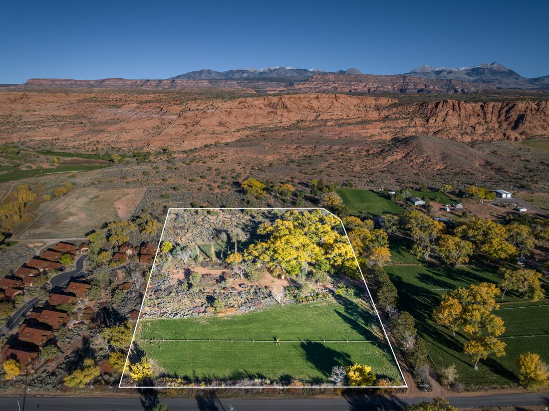 House in Moab, Utah, United States 4 - 16592710