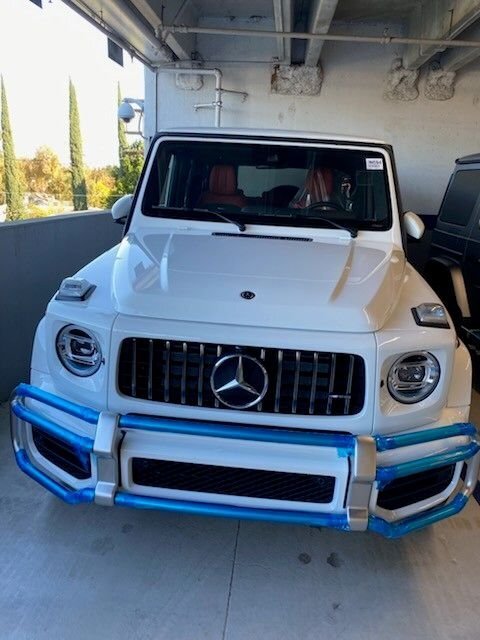 Suv in Glendale, United States 2 - 16597623