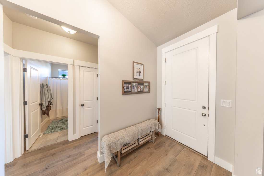 House in Syracuse, Utah, United States 5 - 16592668
