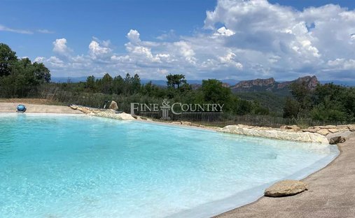 Villa à Ecarts, Roquebrune-sur-Argens, France 1