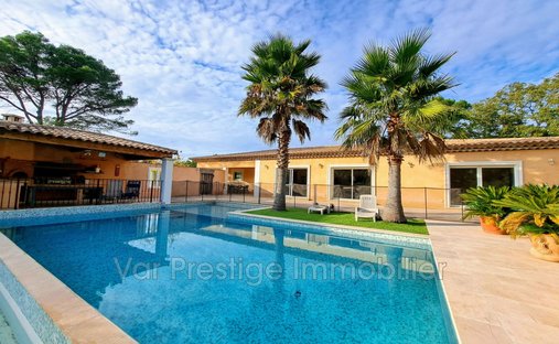 Villa in Chateauneuf-les-Martigues, Provence-Alpes-Côte d'Azur, France 1
