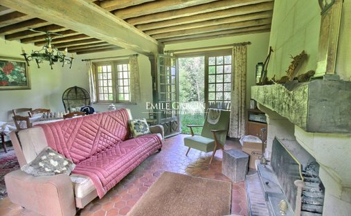 Castle for Sale in Pont-l'Évêque, Normandy, France