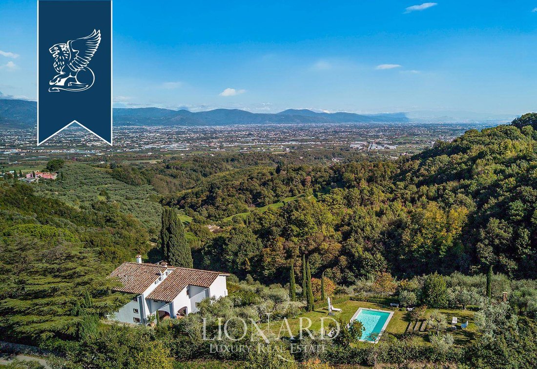 Villa in Serravalle Pistoiese, Tuscany, Italy 2 - 16587851