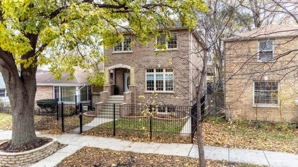 House in Chicago, Illinois, United States 3 - 16586940