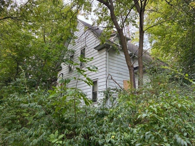 House in Waukegan, Illinois, United States 2 - 16588137