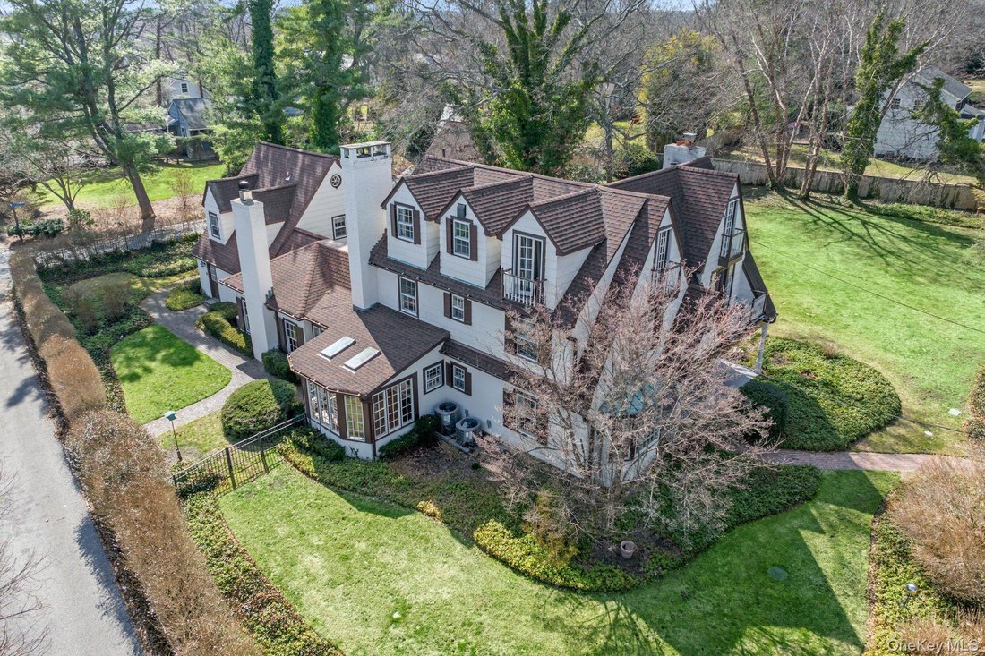 House in Halesite, New York, United States 3 - 15422198