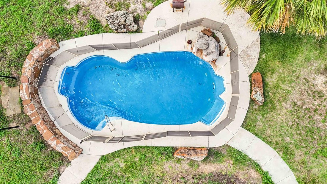 House in Lockhart, Texas, United States 5 - 16591203