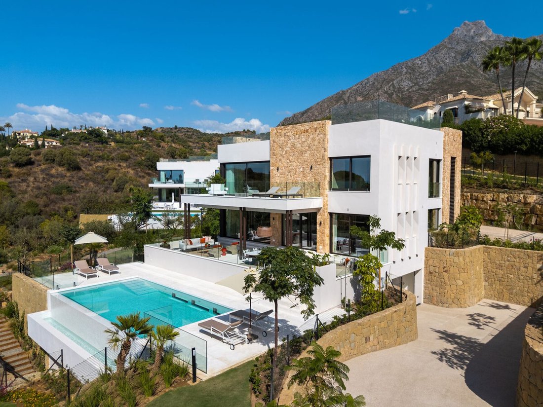 Villa in Marbella, Andalusia, Spain 1 - 16582768