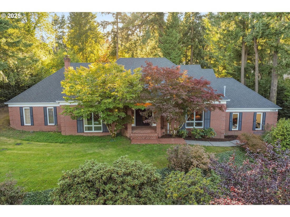 House in Lake Oswego, Oregon, United States 1 - 16570080