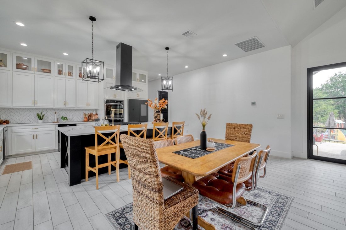 House in Paige, Texas, United States 5 - 16590832
