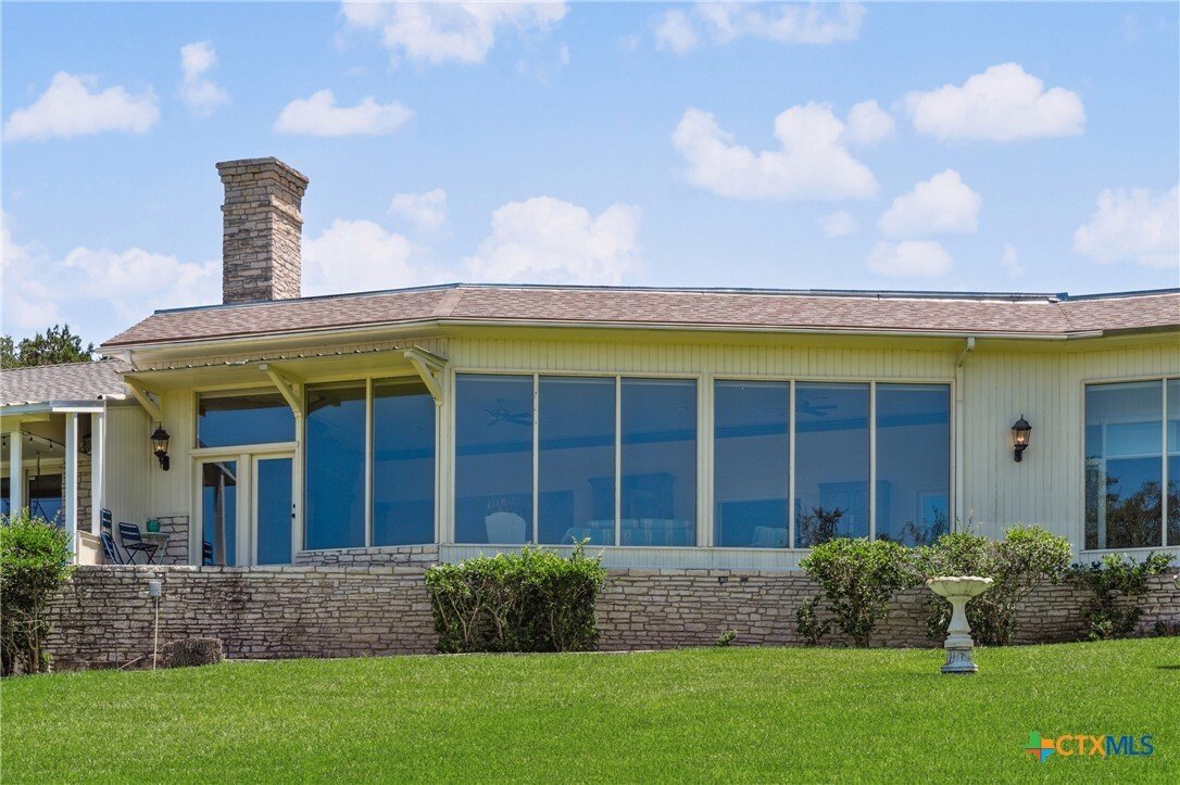 Salado, Texas, United States 3 - 16584541