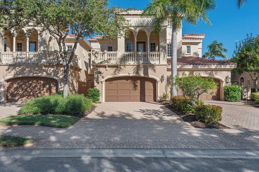Condo in Naples, Florida, United States 2 - 16602775