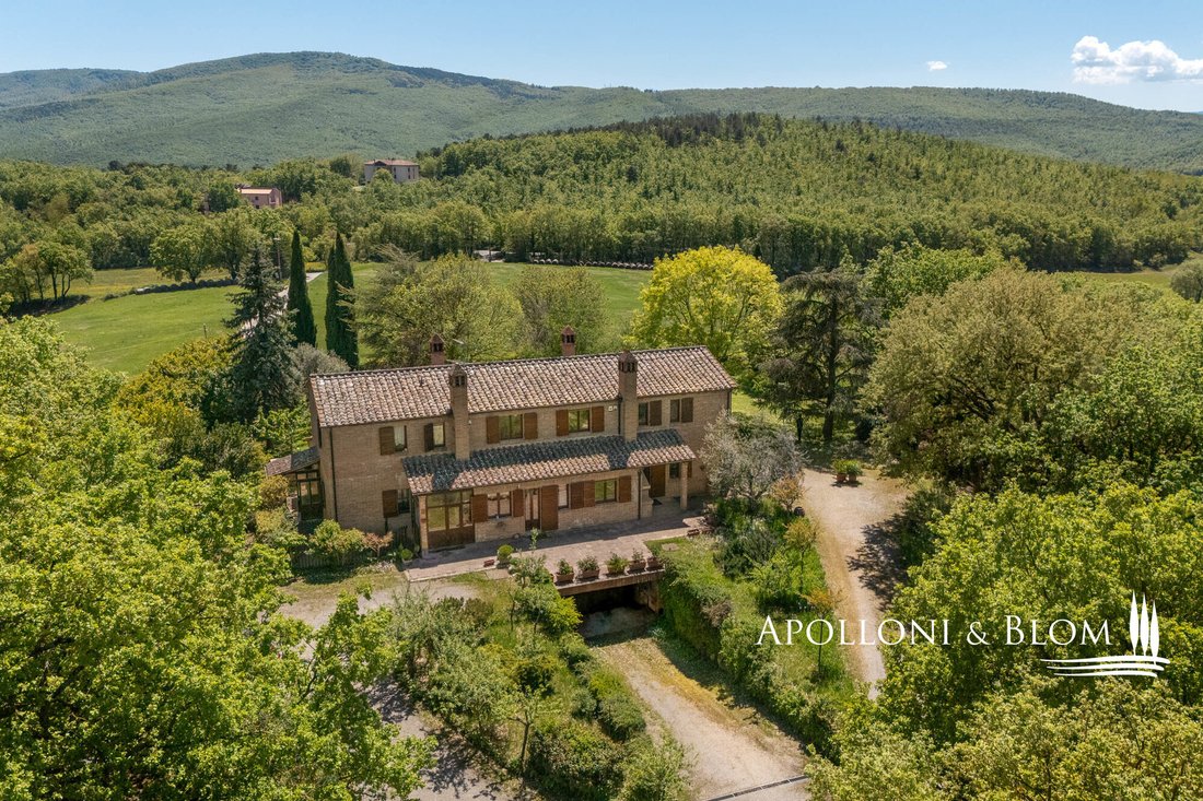 Villa in Chianciano Terme, Tuscany, Italy 1 - 16603552