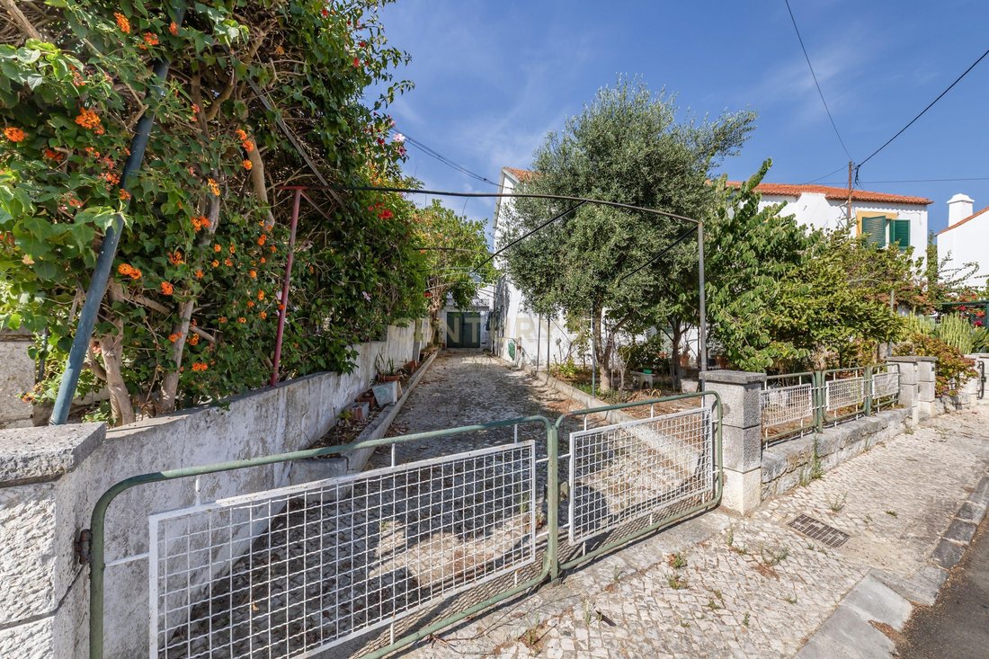 Villa in Almada, Cova da Piedade, Pragal e Cacilhas, Setubal, Portugal 2 - 16595933