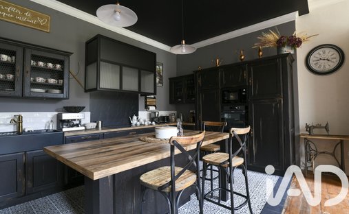 Castle for Sale in Marmande, Nouvelle-Aquitaine, France