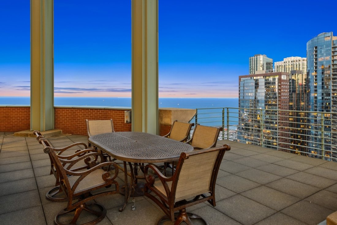 Condo in Chicago, Illinois, United States 2 - 16586763
