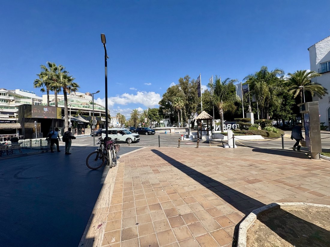 Apartamento en Playa Puerto Banús, Marbella, España 5 - 16606568