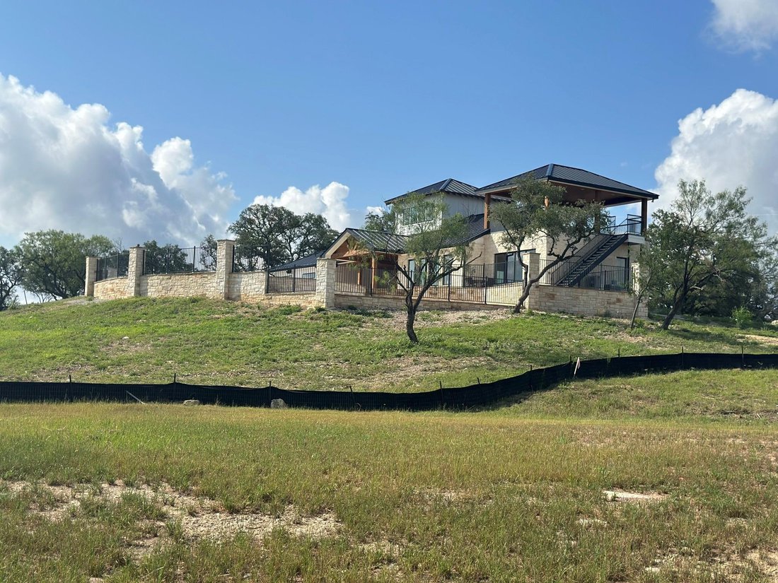 House in Spicewood, Texas, United States 5 - 16590223