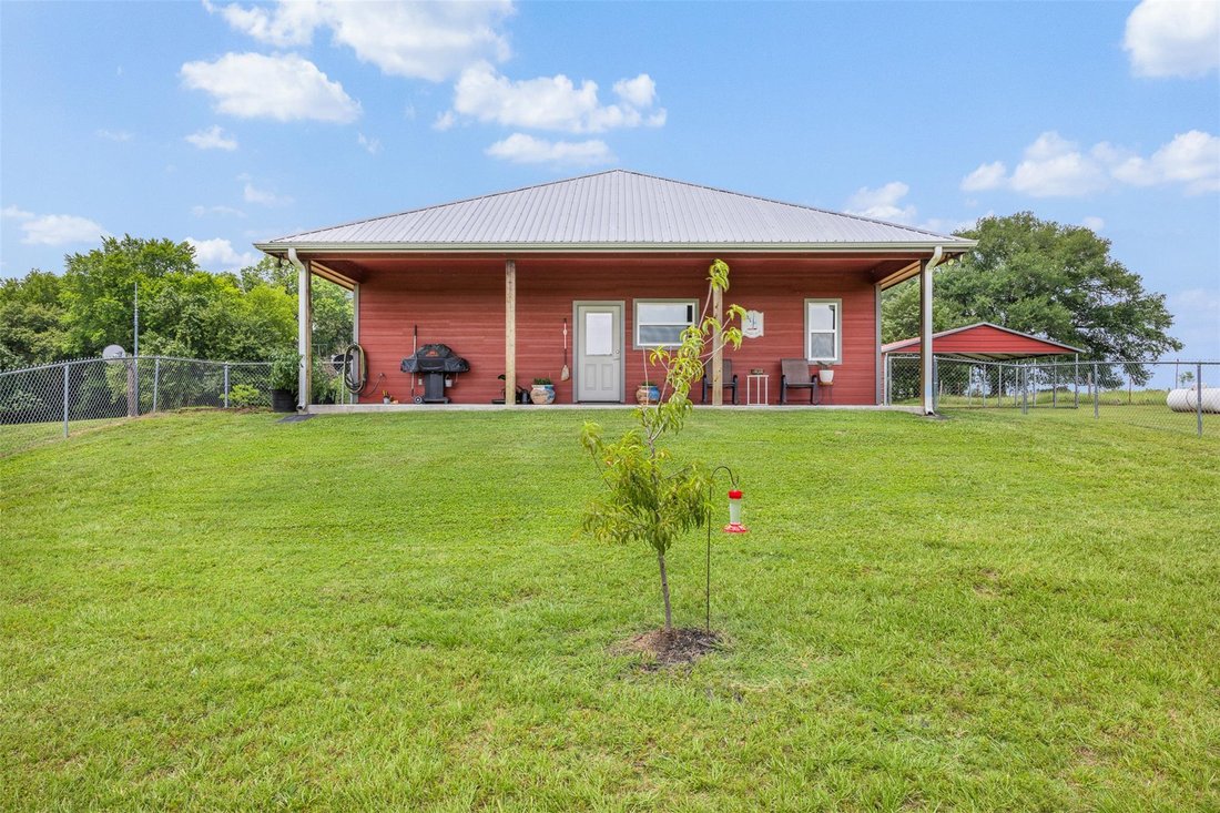 House in Lincoln, Texas, United States 4 - 16589892